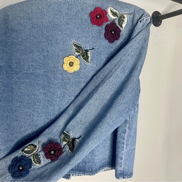 Vintage Y2K Rosette Crochet Denim Jacket - Picture 8 of 10